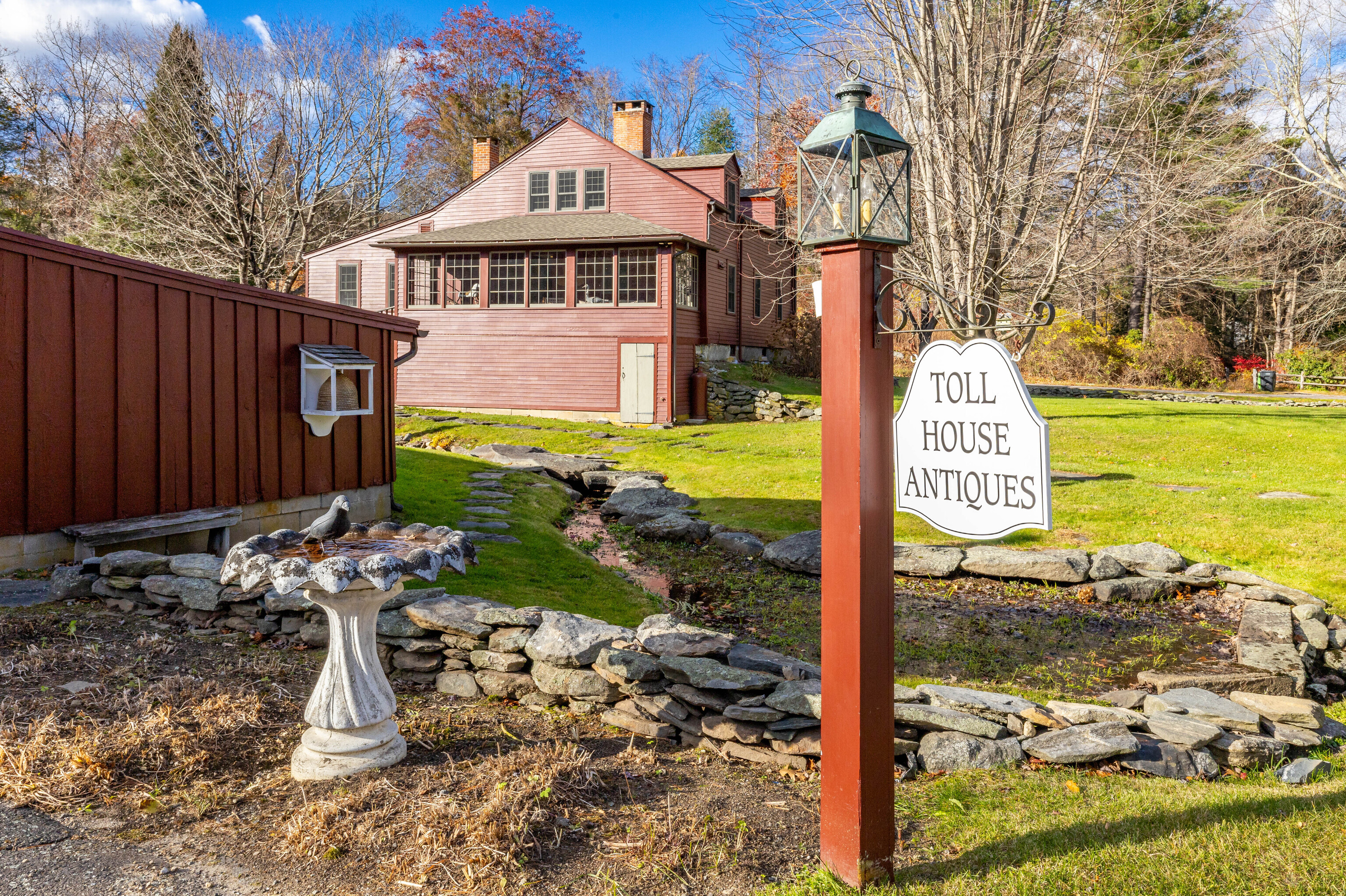38 Old Turnpike Road Litchfield, CT 06750 - Photo 26 of 34 a front view of a house with garden