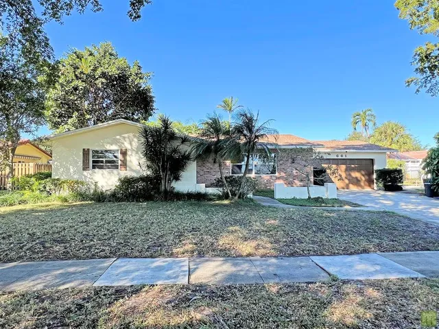 $655,000 | 661 Palmetto Drive, Coconut Creek, FL 33066