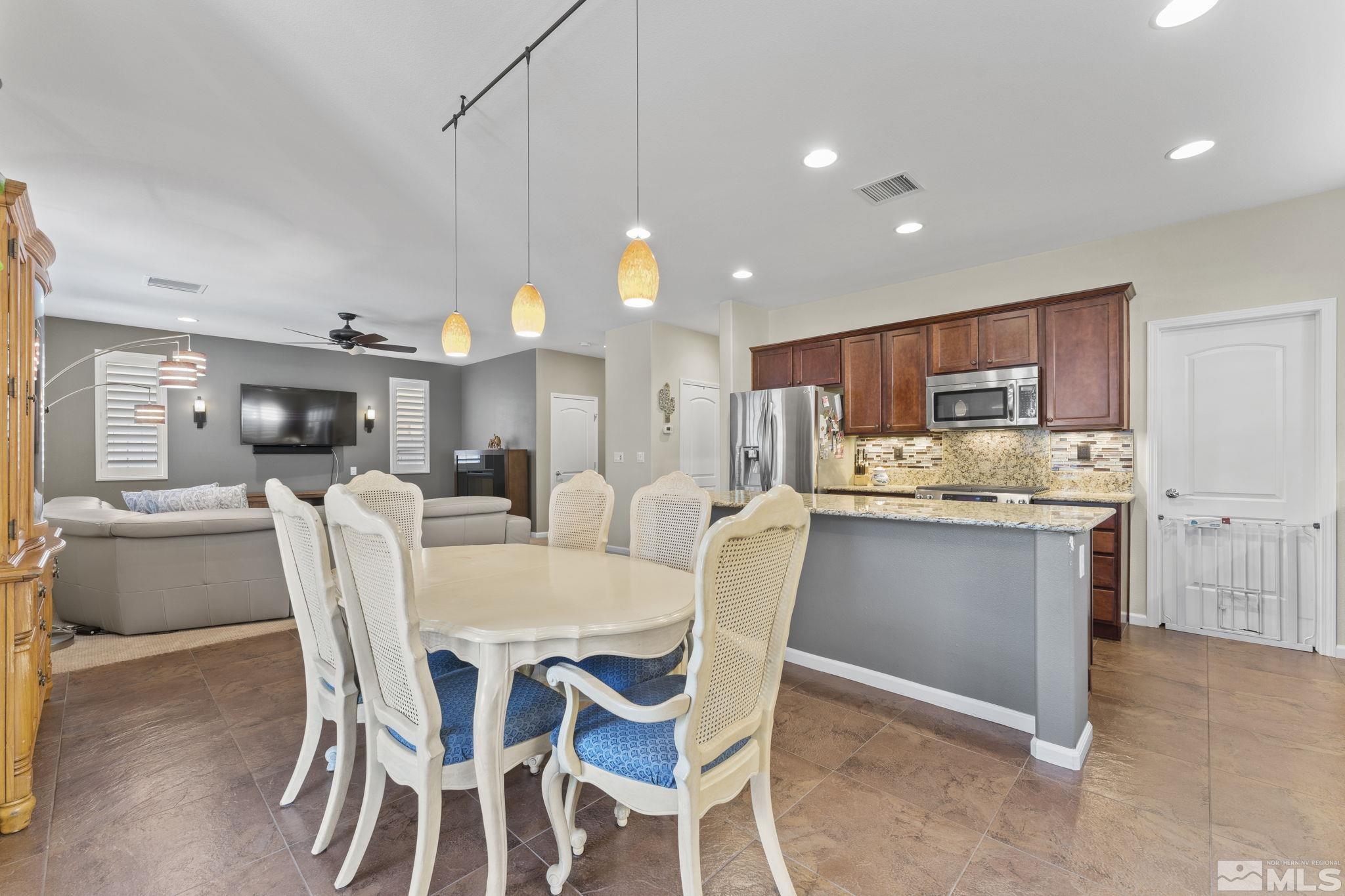 10710 Cordero Drive Reno, NV 89521 - Photo 10 of 30 Photo 10