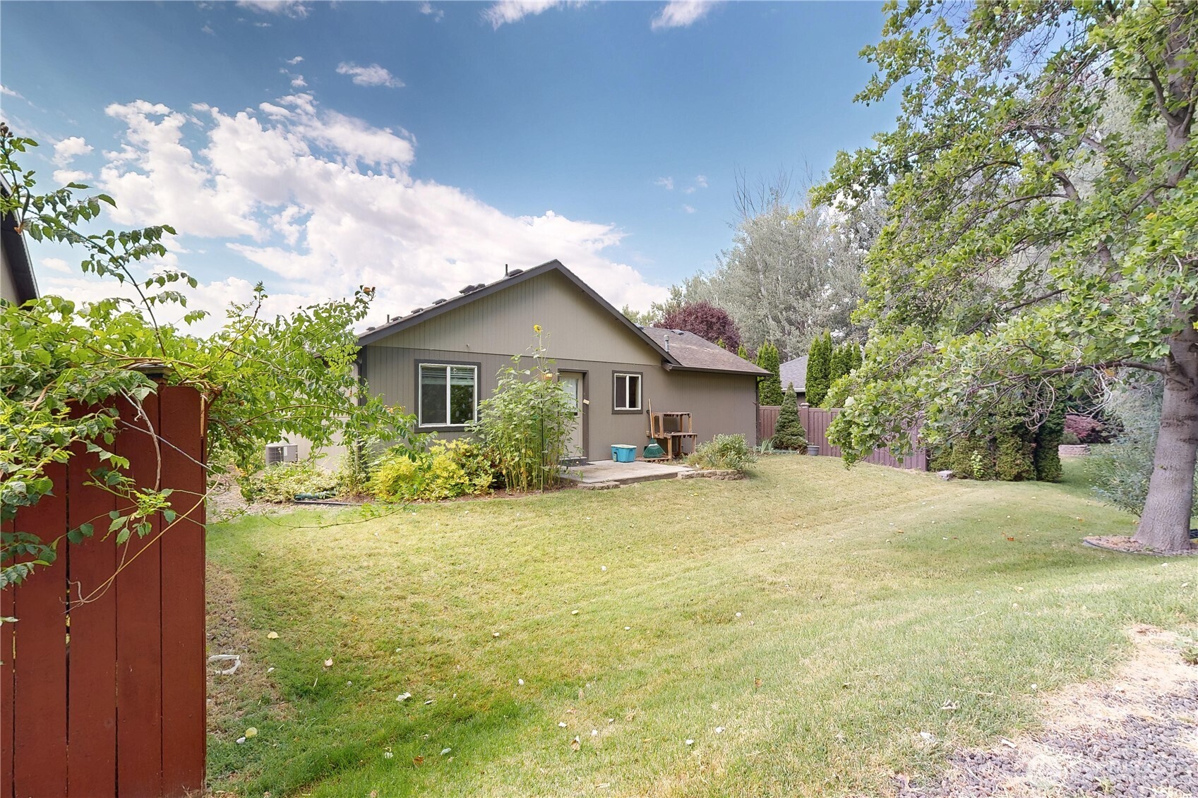 1310 Southwest Riparian Court College Place, WA 99324 - Photo 30 of 33 Gallery Image 30