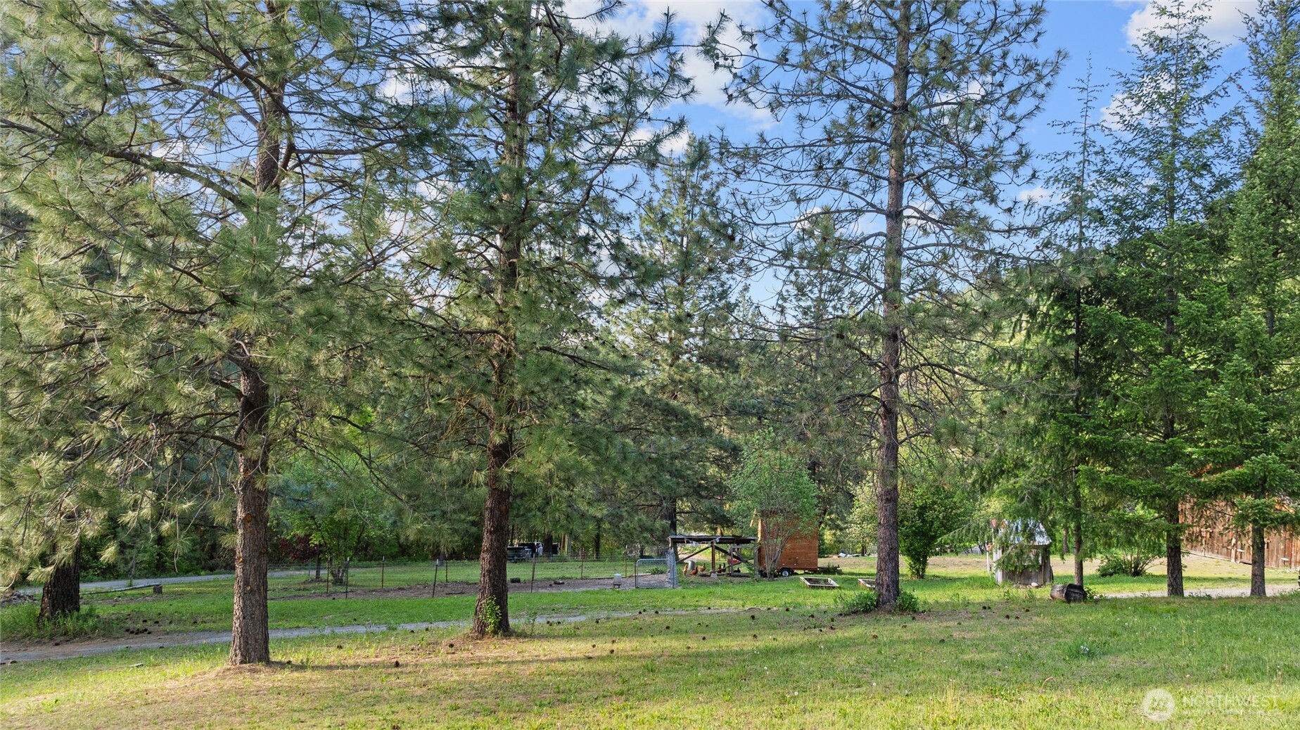 4265 Highway 97 Peshastin, WA 98847 - Photo 5 of 38 a view of a park with tree s