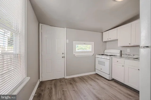 $136,900 | 338 South Claymont Street, Wilmington, DE 19801