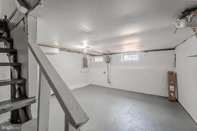 $136,900 | 338 South Claymont Street, Wilmington, DE 19801