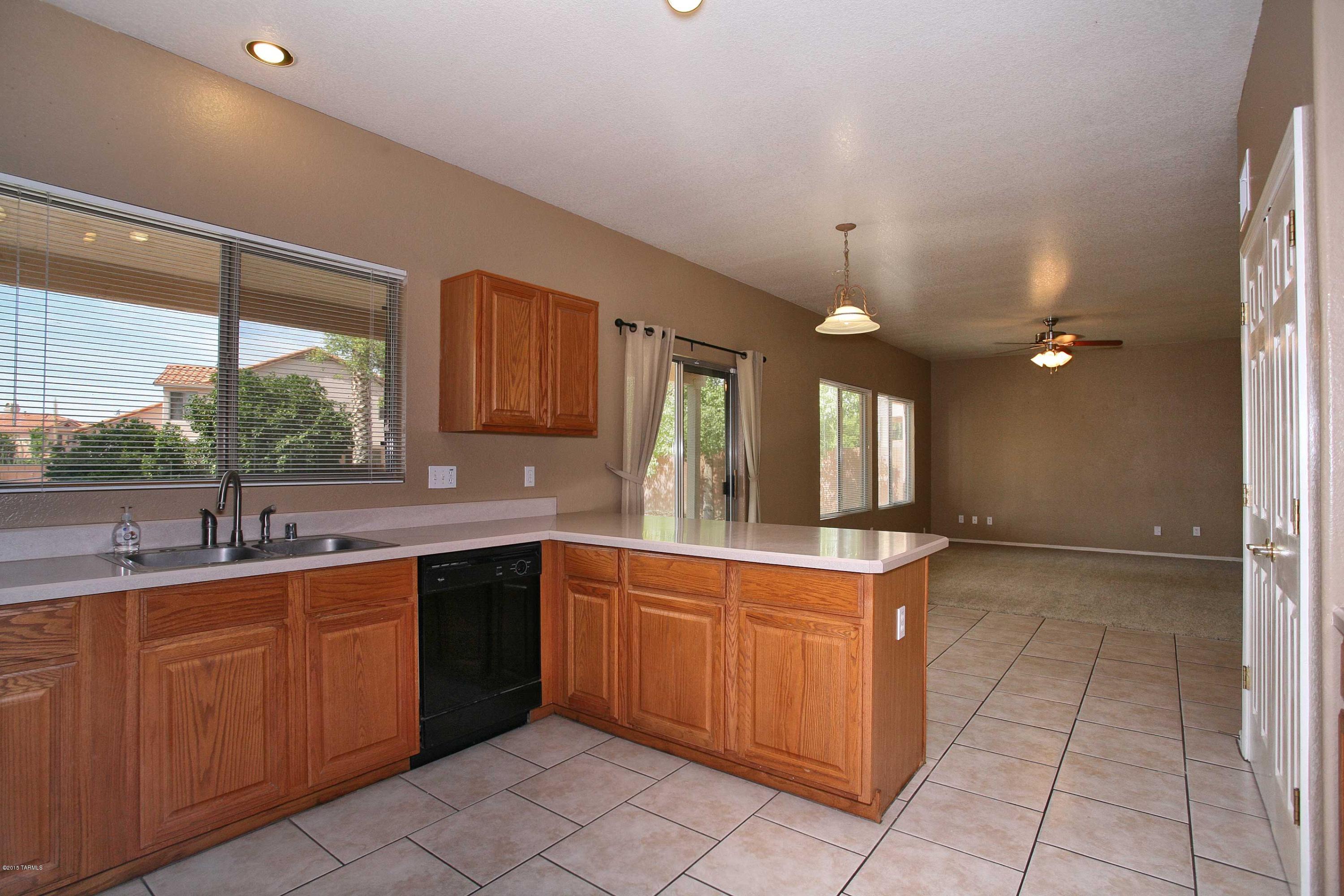 577 West Paseo Rio Grande Oro Valley, AZ 85737 - Photo 11 of 31
