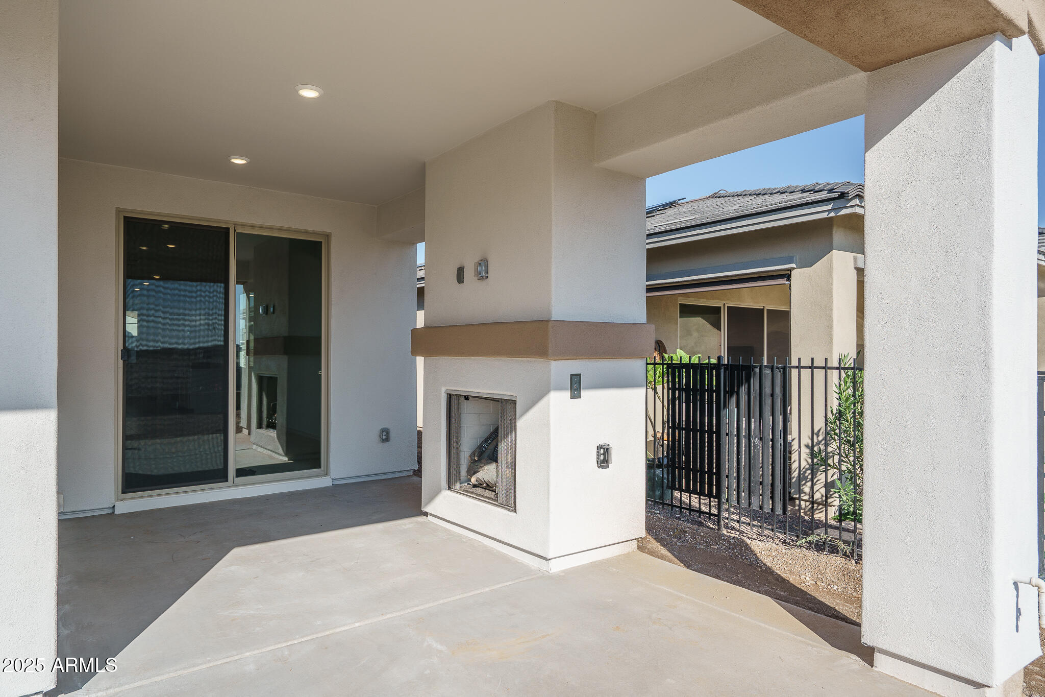 20607 West Rancho Drive Buckeye, AZ 85396 - Photo 22 of 32 a view of a hallway with washer and dryer