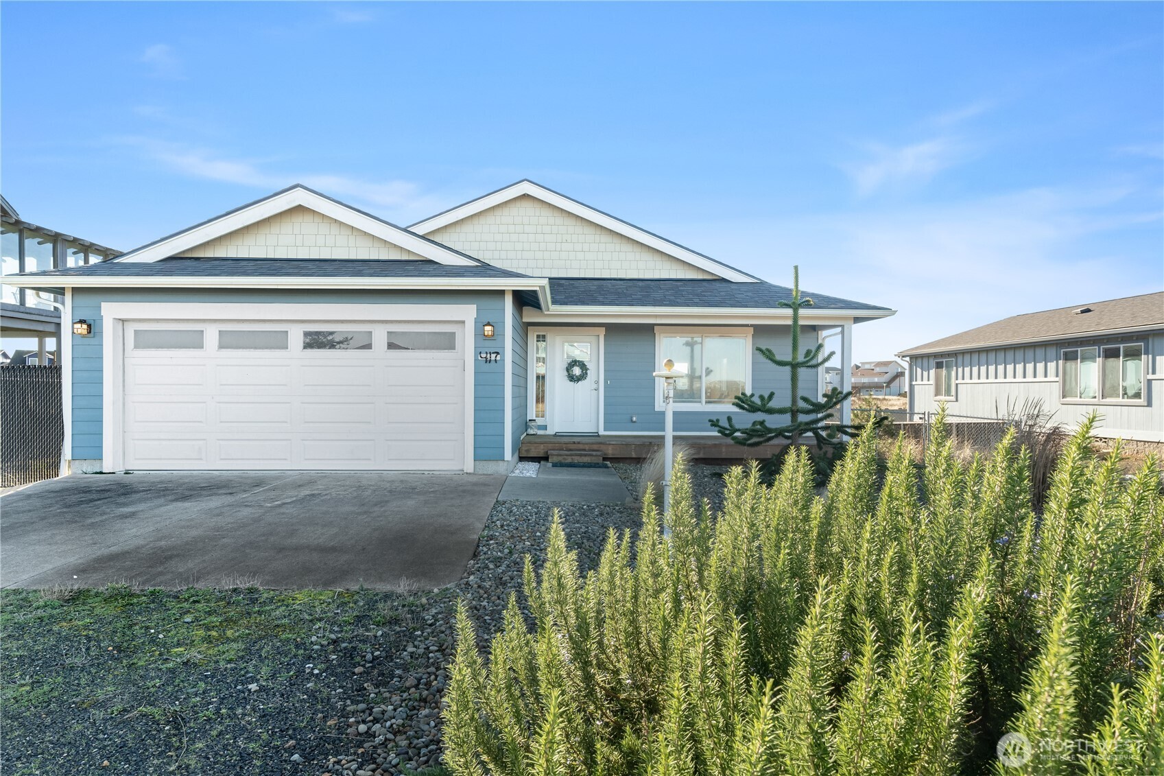 417 Riviera Street Southwest Ocean Shores, WA 98569 - Photo 1 of 37