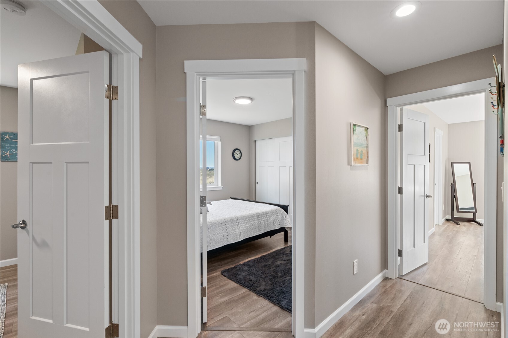 417 Riviera Street Southwest Ocean Shores, WA 98569 - Photo 14 of 37