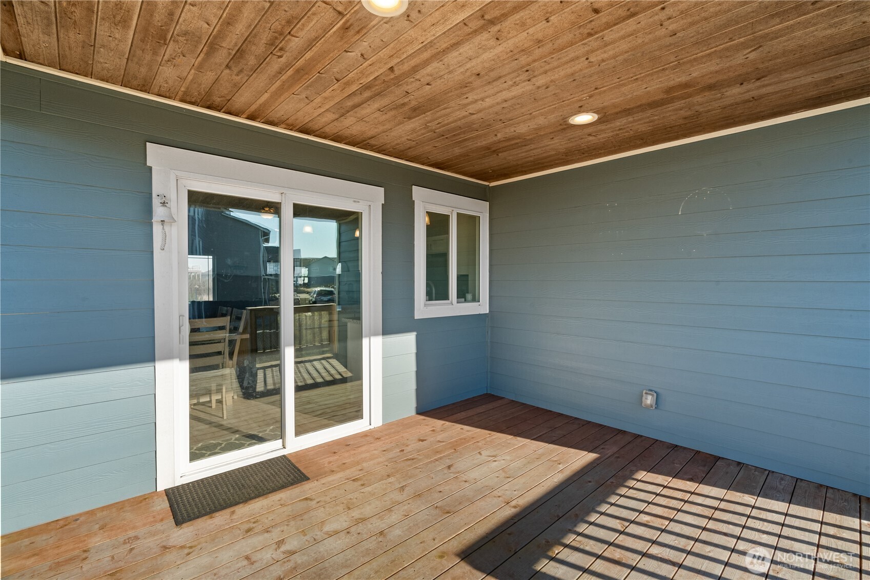 417 Riviera Street Southwest Ocean Shores, WA 98569 - Photo 26 of 37