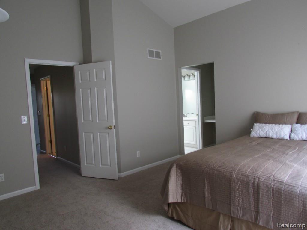 46 Eagle Ridge Road Lake Orion, MI 48360 - Photo 21 of 35