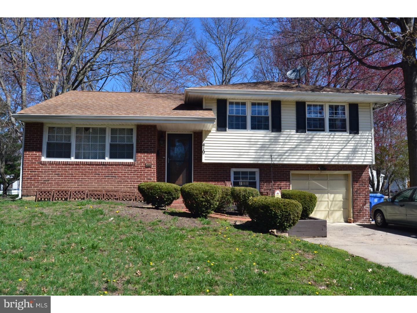 419 Yorkshire Road Cherry Hill, NJ 08034 - Photo 1 of 13 Gallery Image 1