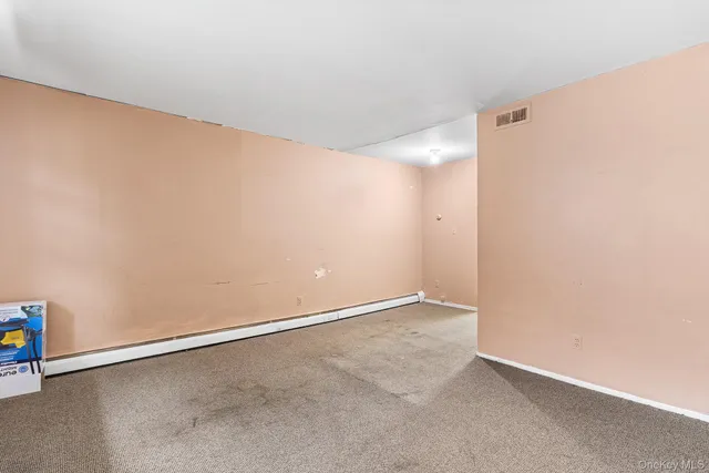 $225,000 | 490 Main Street, Unit A7, Farmingdale, NY 11735