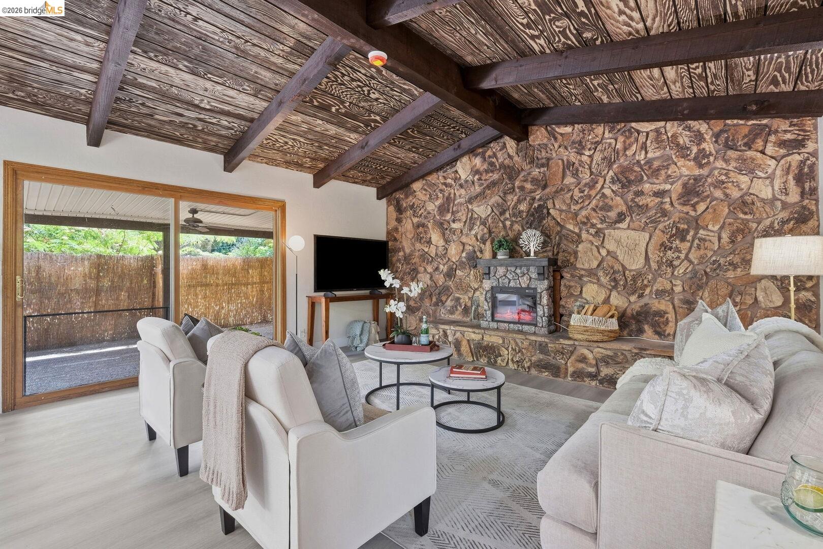 1590 Sunset Road Brentwood, CA 94513 - Photo 8 of 45 Living room