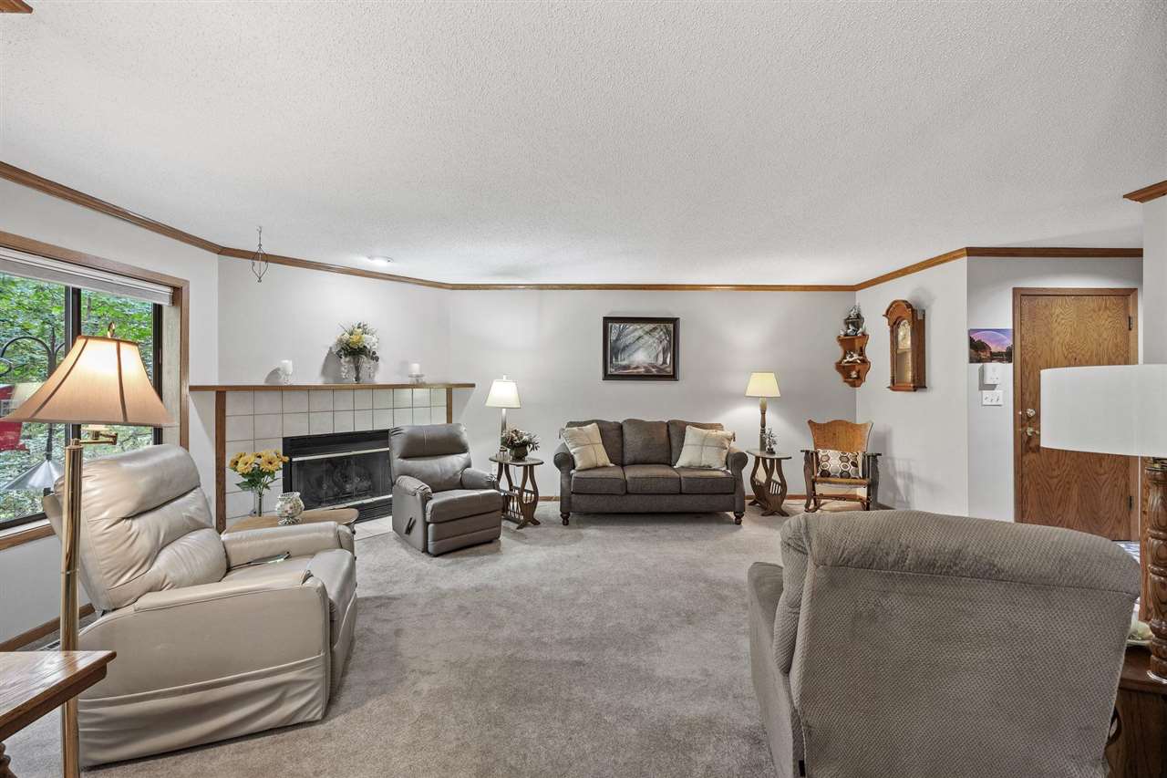 705 East Post Road Southeast, Unit 1 Cedar Rapids, IA 52403 - Photo 8 of 40 Gallery Image 8