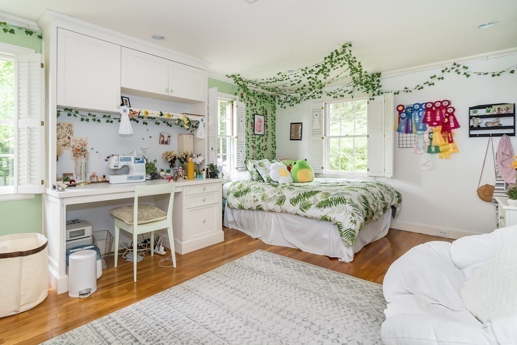 71 Carisbrooke Road Wellesley, MA 02481 - Photo 16 of 24