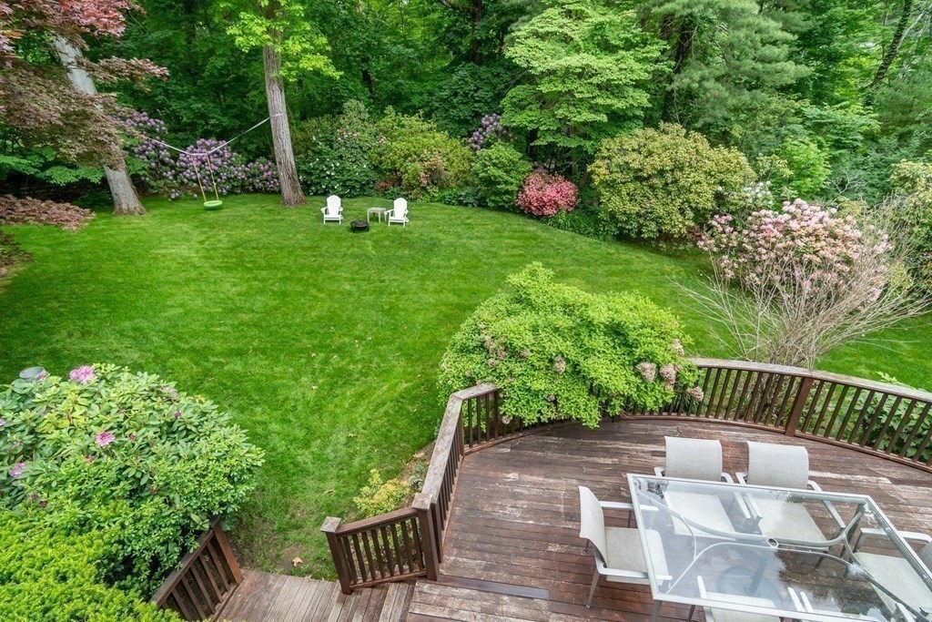 71 Carisbrooke Road Wellesley, MA 02481 - Photo 19 of 24