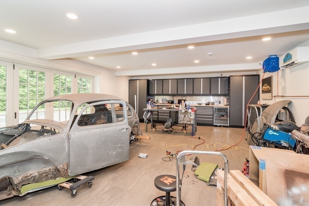 71 Carisbrooke Road Wellesley, MA 02481 - Photo 23 of 24