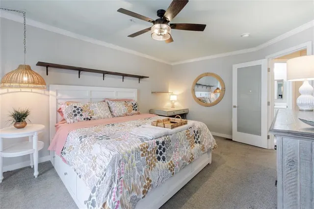 $245,000 | 850 South Tamiami Trail, Unit 836, Sarasota, FL 34236