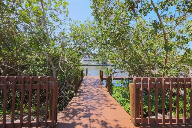 $245,000 | 850 South Tamiami Trail, Unit 836, Sarasota, FL 34236