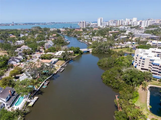 $245,000 | 850 South Tamiami Trail, Unit 836, Sarasota, FL 34236