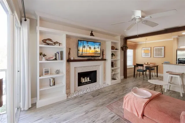 $245,000 | 850 South Tamiami Trail, Unit 836, Sarasota, FL 34236