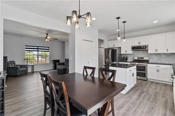 $399,000 | 3102 Katy Trail Drive, Harrisonville, MO 64701