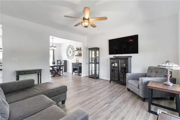 $399,000 | 3102 Katy Trail Drive, Harrisonville, MO 64701