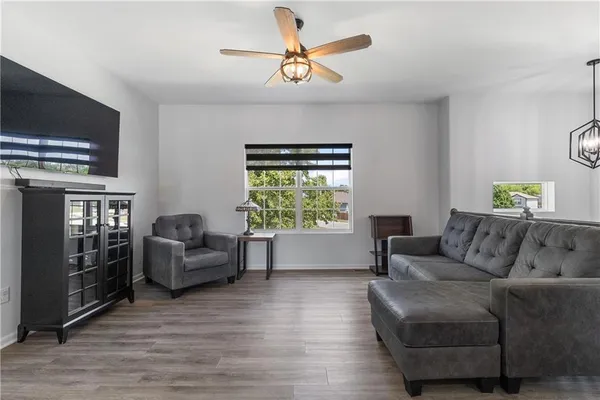 $399,000 | 3102 Katy Trail Drive, Harrisonville, MO 64701