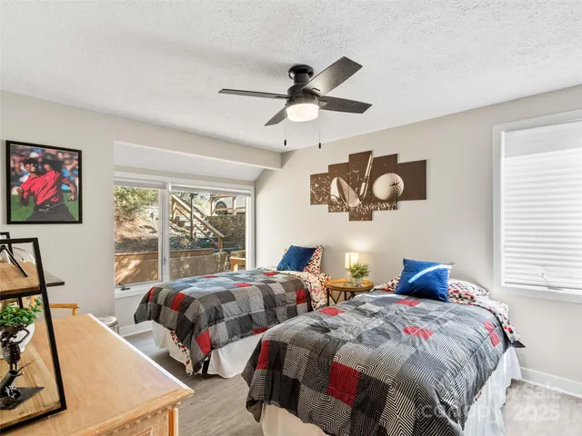 $335,000 | 33 Fairway Loop, Burnsville, NC 28714