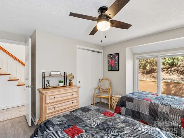 $335,000 | 33 Fairway Loop, Burnsville, NC 28714