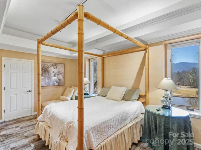 $335,000 | 33 Fairway Loop, Burnsville, NC 28714