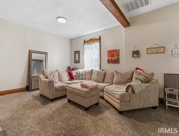 $180,000 | 210 North Oak Street, Redkey, IN 47373