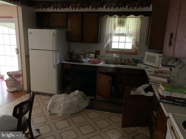 2208 Cedar Road York, PA 17408 - Photo 3 of 14