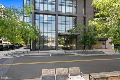$1,380,000 | 1781 North Pierce Street, Unit 501, Arlington, VA 22209