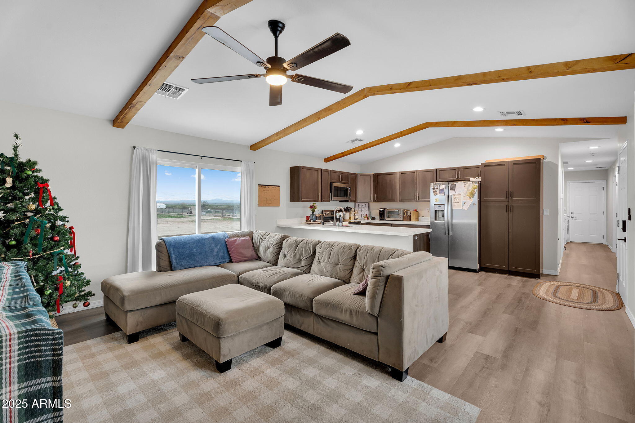 17213 North Christensen Road Florence, AZ 85132 - Photo 7 of 24 Living