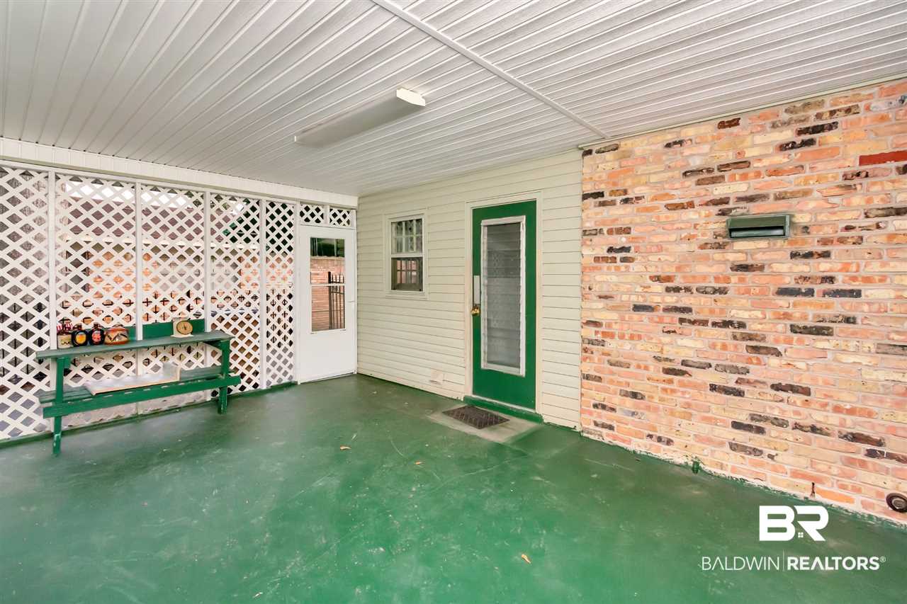 402 Coventry Way Mobile, AL 36606 - Photo 4 of 39