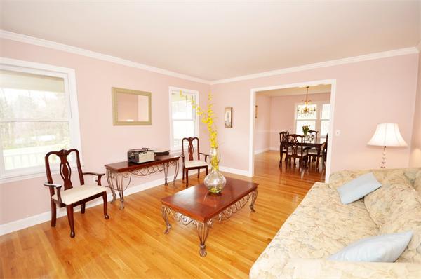 34 Patch Hill Road Boxborough, MA 01719 - Photo 6 of 19