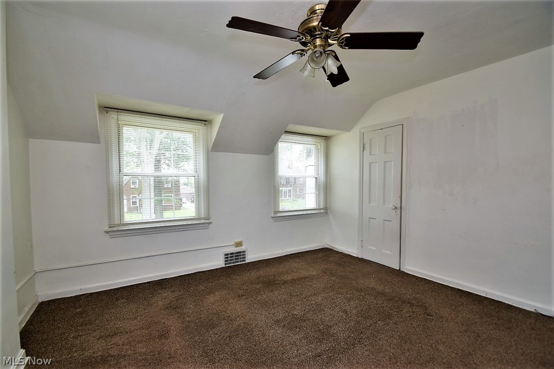 16712 Invermere Avenue Cleveland, OH 44128 - Photo 18 of 27