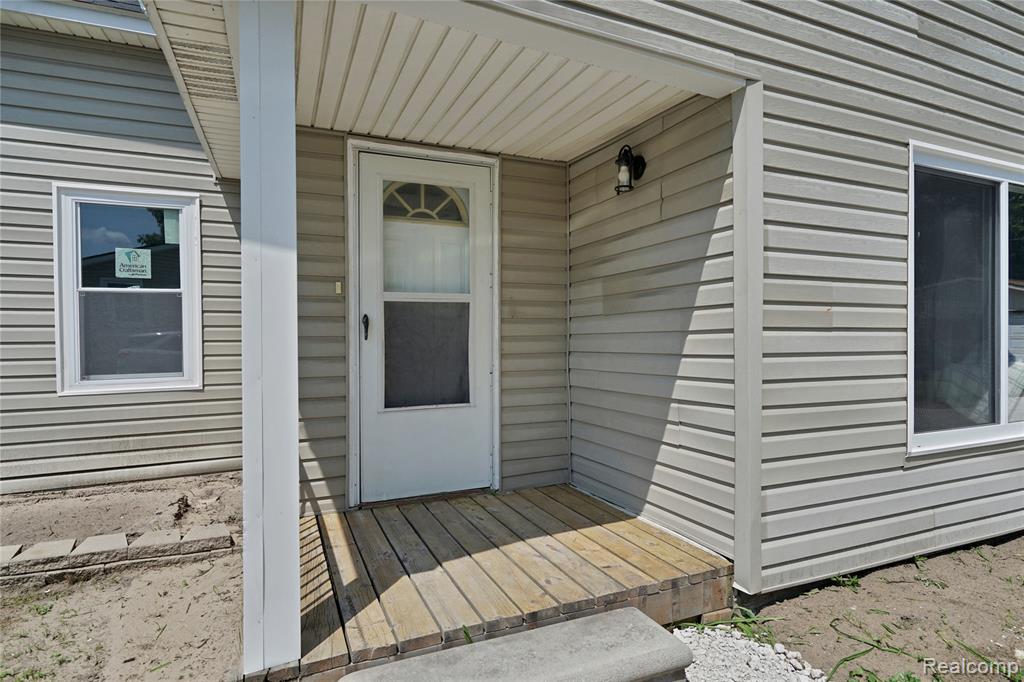 914 Chartier Road Marine City, MI 48039 - Photo 5 of 30