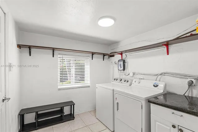 $2,450 | 1300 Northeast 183rd Street, Unit 1300, North Miami Beach, FL 33179