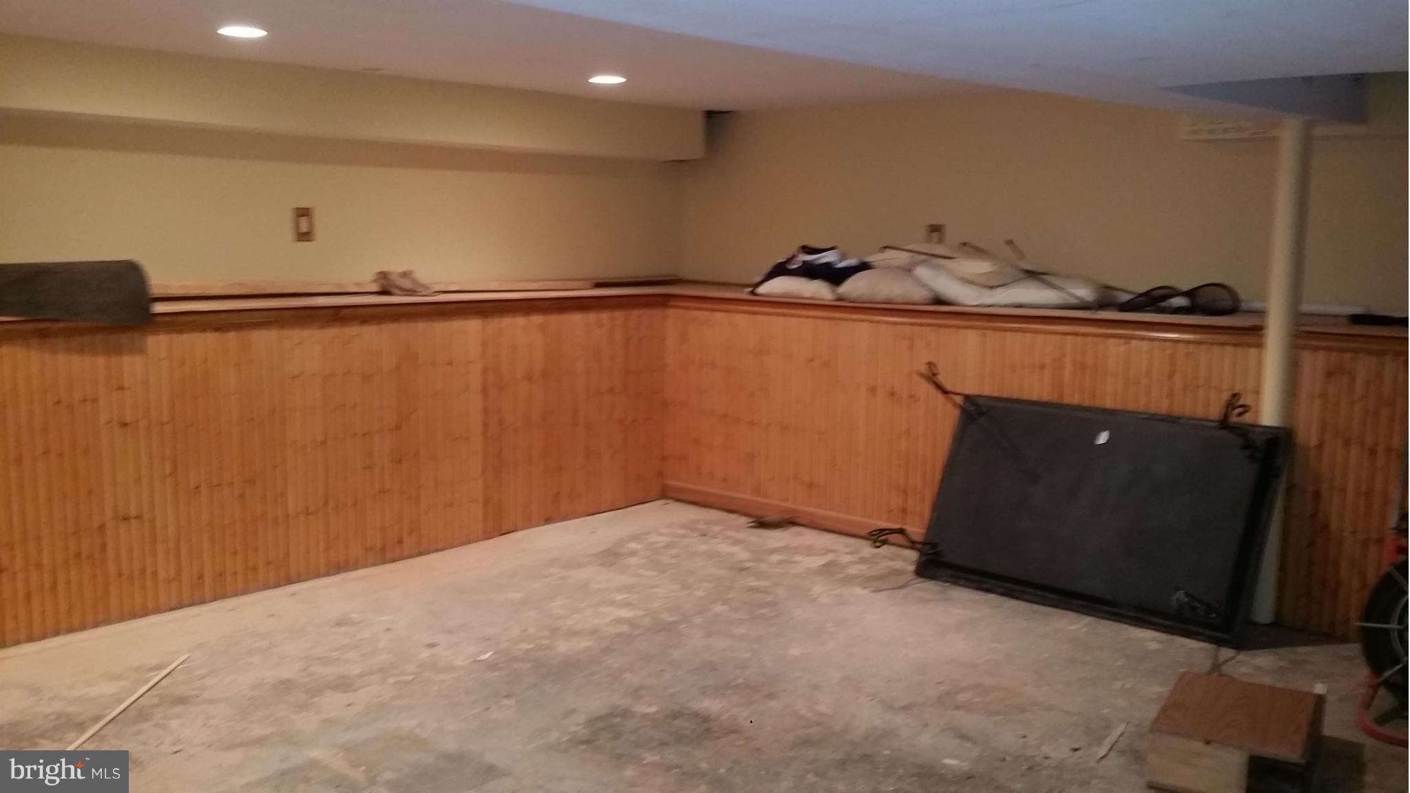 1730 Glen Curtis Road Baltimore, MD 21221 - Photo 12 of 12 Basement