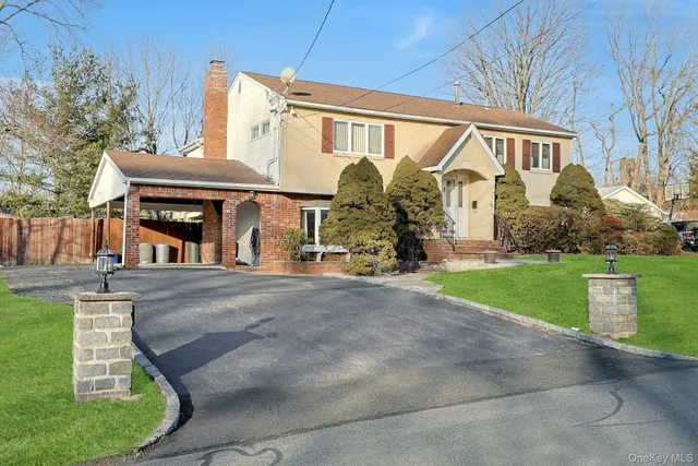 a front view of house with yard
