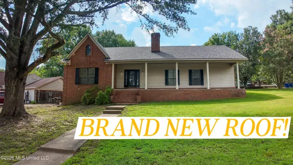 $324,900 | 7260 Holly Grove Drive, Olive Branch, MS 38654