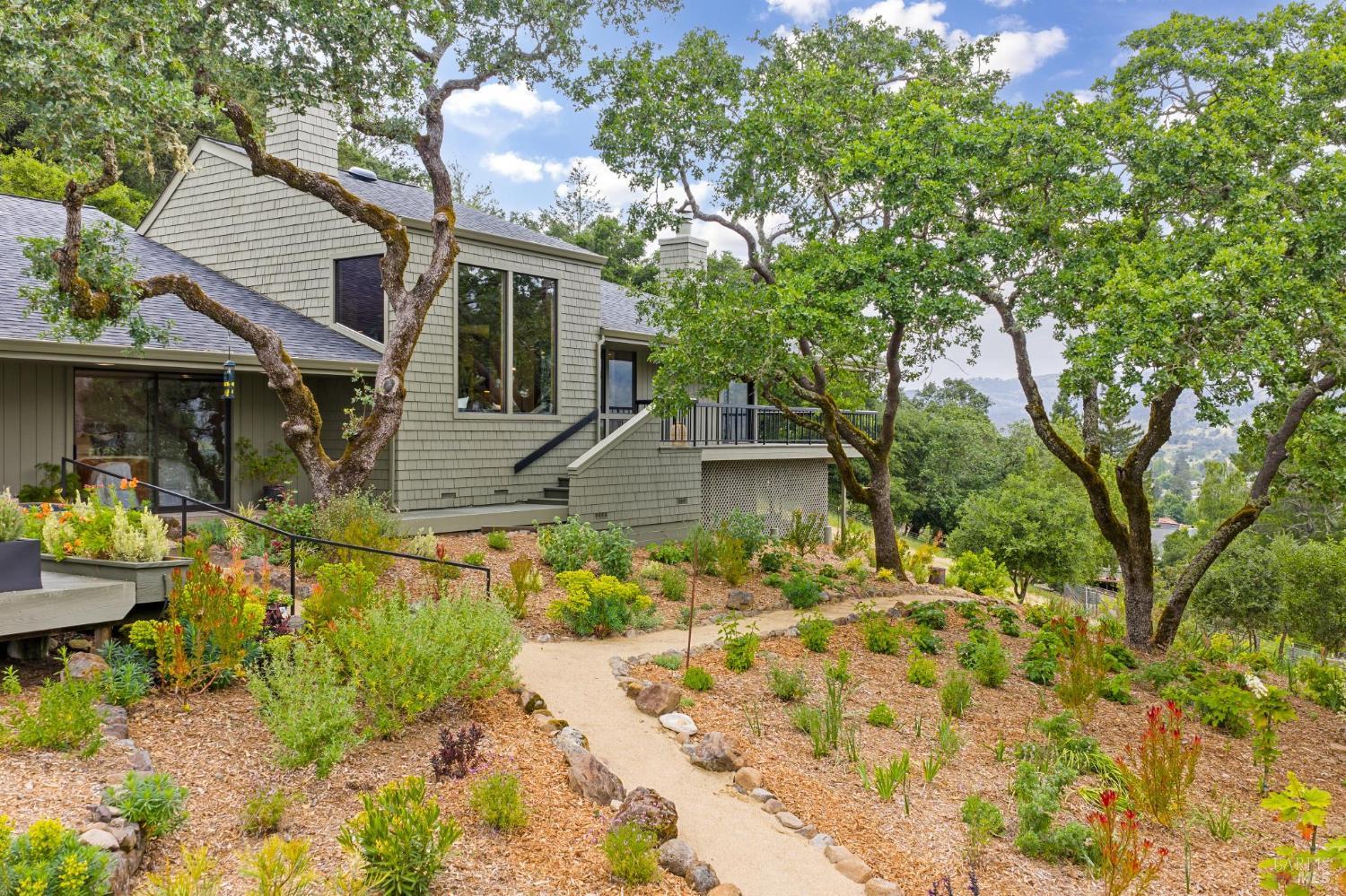 401 Oak Brook Place Santa Rosa, CA 95409 - Photo 13 of 68