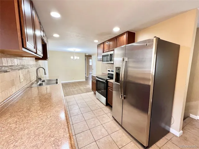 $2,895 | 2675 South Josephine Street, Denver, CO 80210