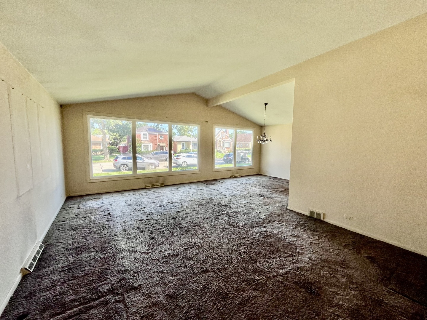 4939 Fargo Avenue Skokie, IL 60077 - Photo 4 of 20 an empty room with windows