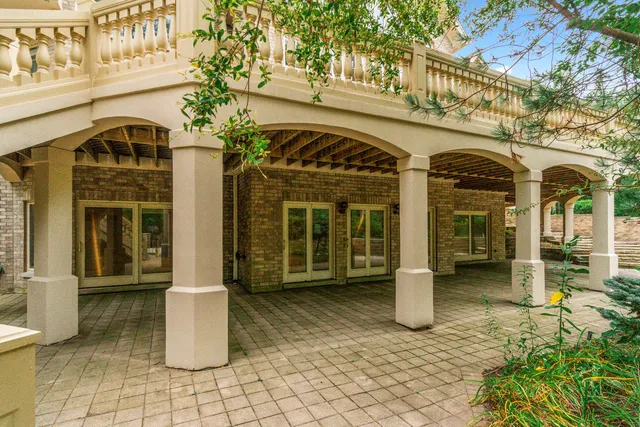 $1,385,000 | 53 Abbeyfeale Drive, Oswego, IL 60543