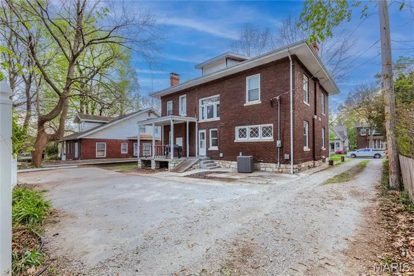 $229,900 | 1403 Liberty Street, Alton, IL 62002