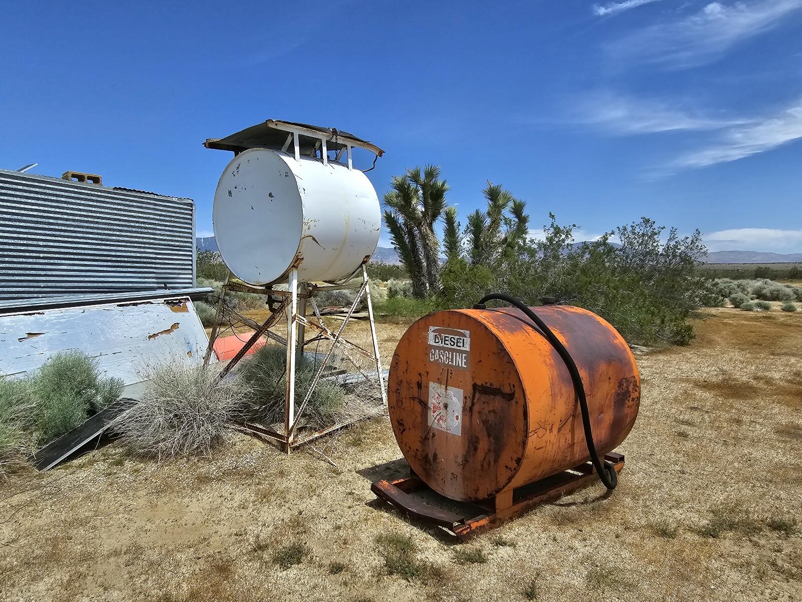 Gaskell Road Rosamond, CA 93560 - Photo 34 of 50 a view of outdoor space swimming pool and outdoor space