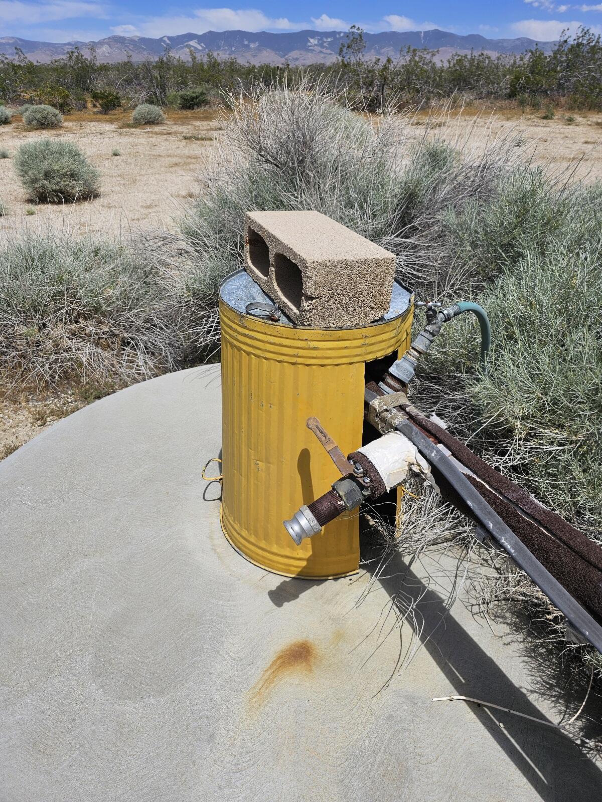 Gaskell Road Rosamond, CA 93560 - Photo 37 of 50 a view of a swimming pool with a yard
