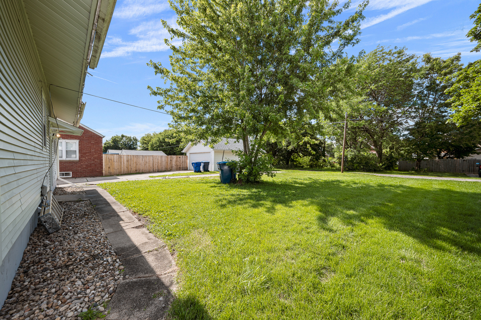 520 Pine Street Kewanee, IL 61443 - Photo 3 of 25